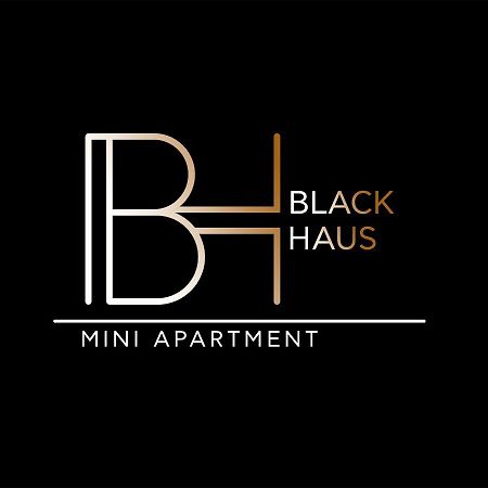 Blackhaus Young Mini Thessaloniki Exterior photo
